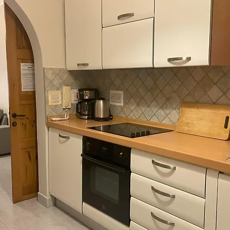 City Center Apartments Mellieħa Buitenkant foto